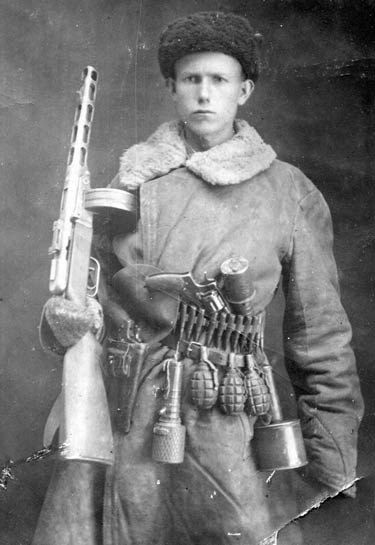 russian-smg-soldier